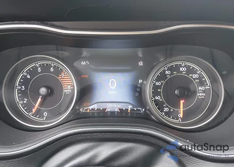 2022 Jeep Cherokee Trailhawk 4X4 z USA, uszkodzony, nr VIN 1C4PJMBX3ND541301